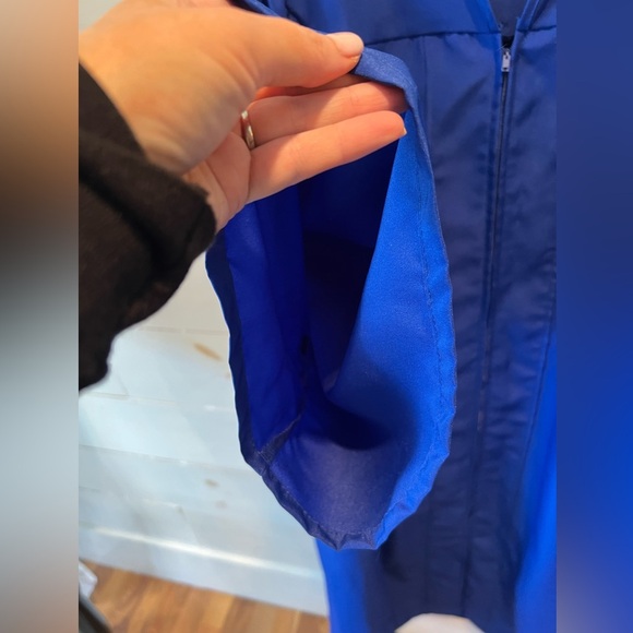 Royal Blue Graduation Gown, see photos, GUC, high school college graduation - Picture 3 of 6